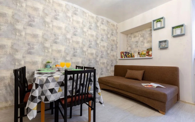 Квартира 3-комнатная в Самом Сердце Санкт-Петербурга