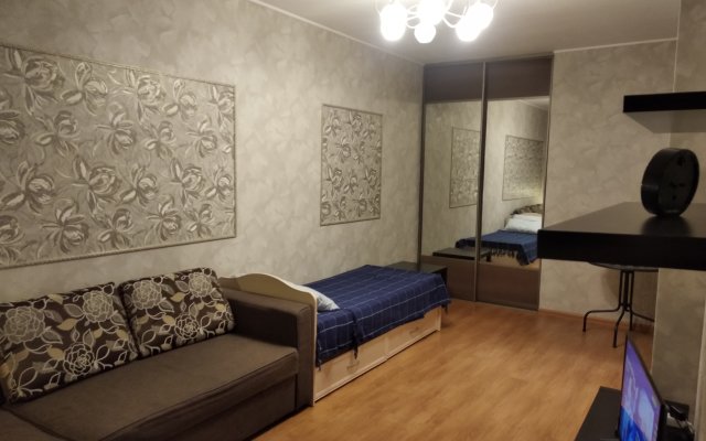Blyuhera 71B Apartments