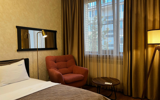 Апартаменты возле Парка на Аллее Строителей by Sutki26 1