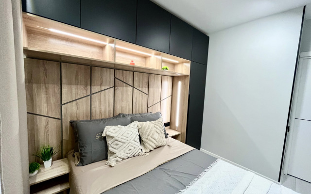Layf Apart Na Granichnoy 38 Flat