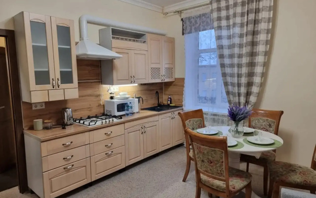U Kremlya i Zolotoy Naberezhnoy Apartments