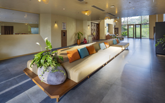 Отель Iconic Long Hai