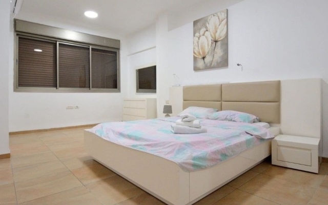 Lyuksovy Dom U Morya Guest House