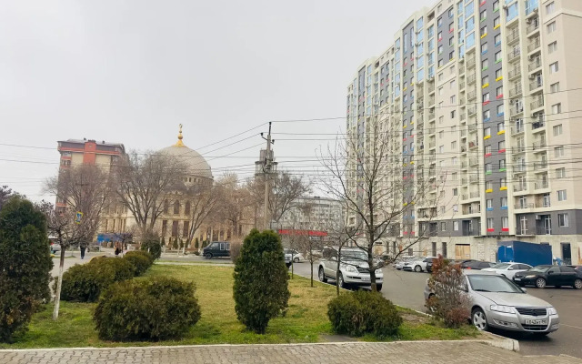 Апартаменты на ул. Времена года 1