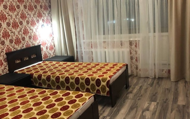 3 Komnatnaya Kvartira Dlya Bolshoy Kompanii Flat