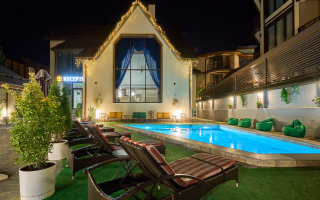 Hotel Astra De Rosa