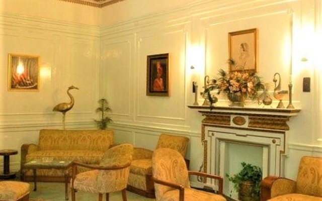 Отель WelcomHeritage Taragarh Palace