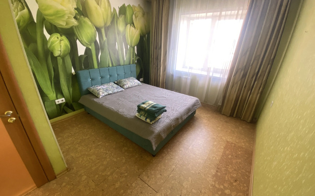 Квартира 3-комнатная Баранского 100