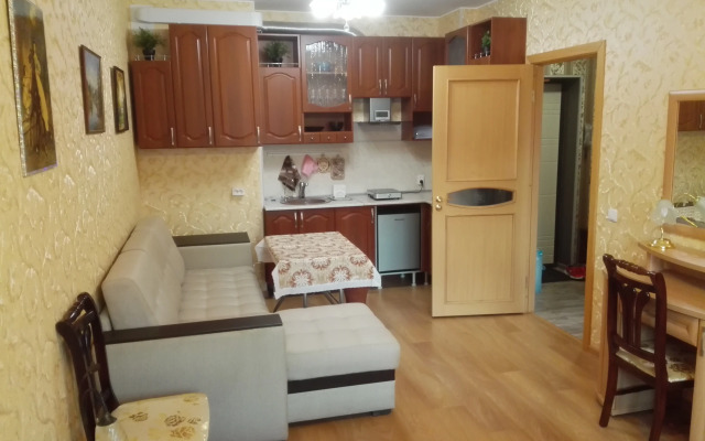 Na Dnepropetrovskoy Flat
