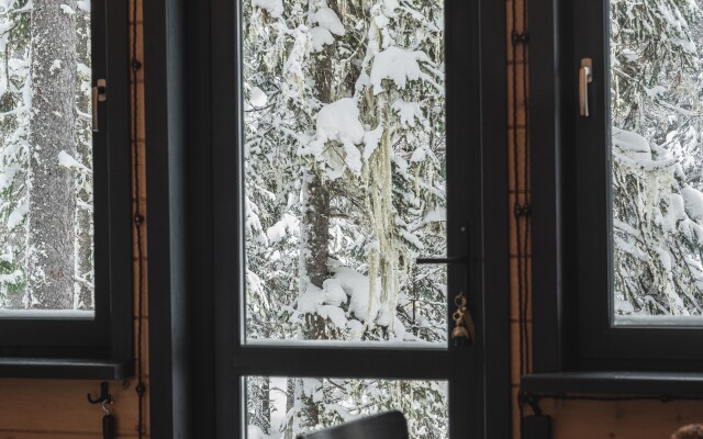 Zvezda Mamaya Chalet