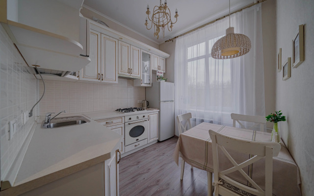 Отель Априори