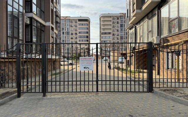 574 S Otdelnym Vkhodom I Mini-Kukhney Zhk Albatros Apartments