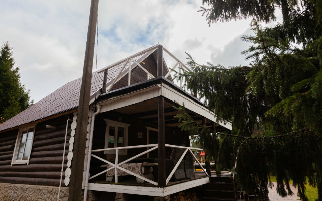 U Raify Guest House
