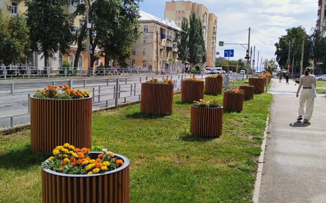 2kh Komnatnaya na Fridrikha Engelsa Flat