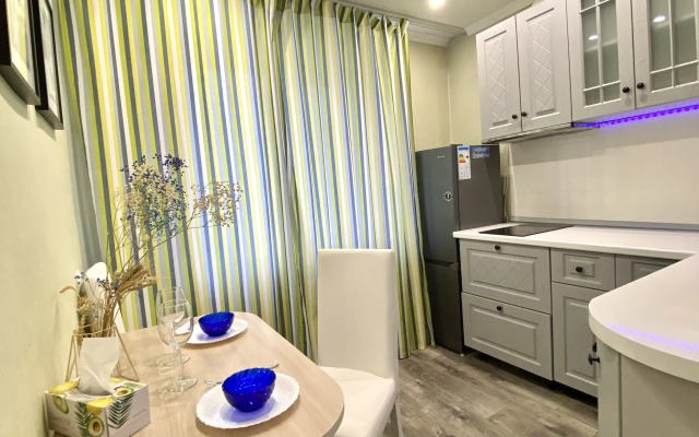 Komilfo-Home U Tsentralnogo Rynka 50 Let Oktyabrya Flat