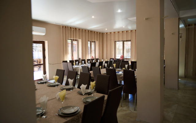 Sim Sim Hotel