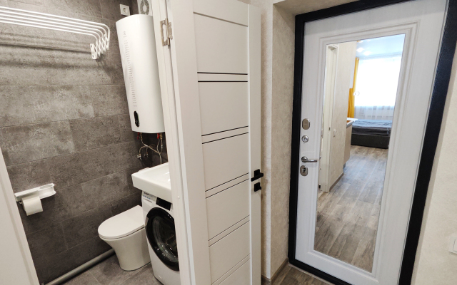 Апартаменты Жёлтая студия у метро Суконная слобода