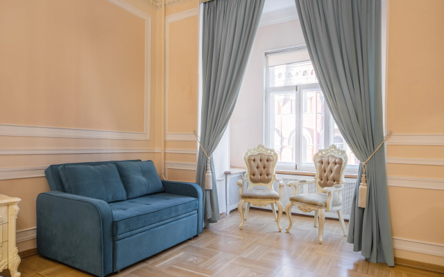 Квартира на Рубинштейна 4