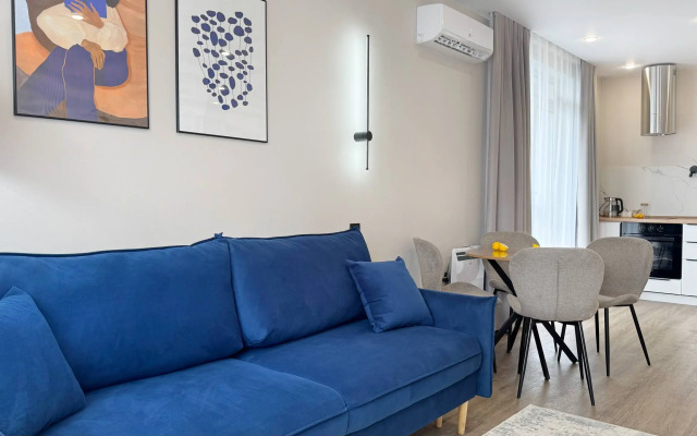 Квартира Уютная с Видом на Море и Русский Мост