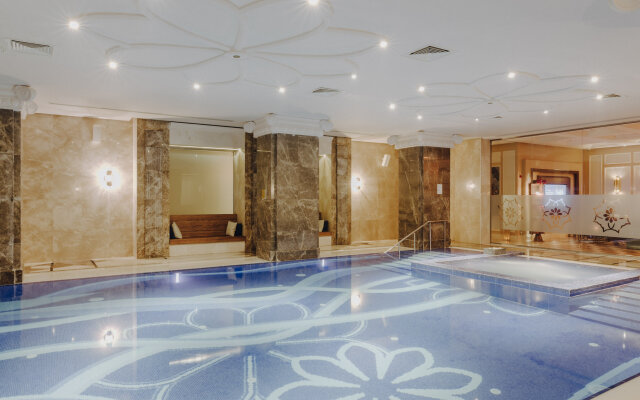 Lord's Palace Hotel & SPA & Casino