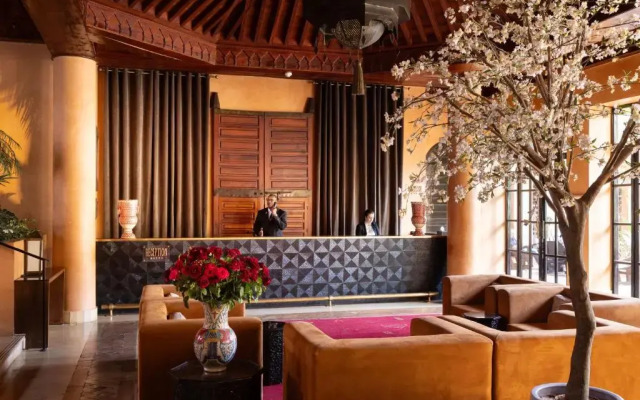 Отель Les Jardins De La Koutoubia