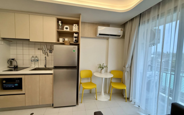 Uyutnaya u Plyazha Kamala Flat