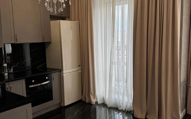 Krasivaya kvartira v tsentre Omska Flat