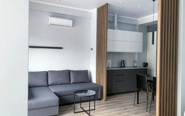 Студия с террасой с видом на горные вершины