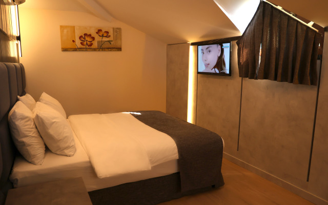 Lazlakar Hotel