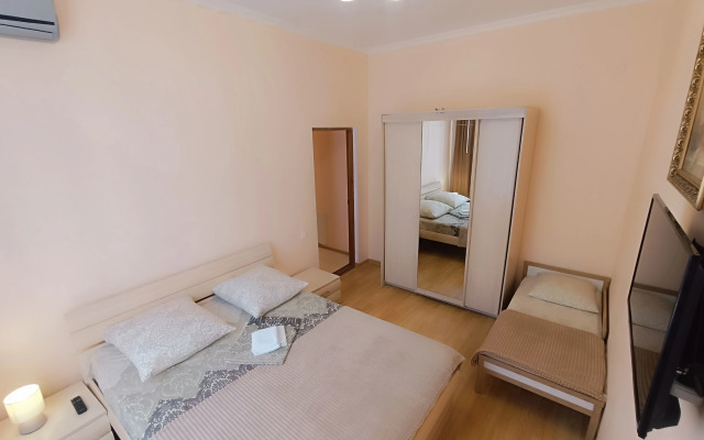 Bugaz Apartments