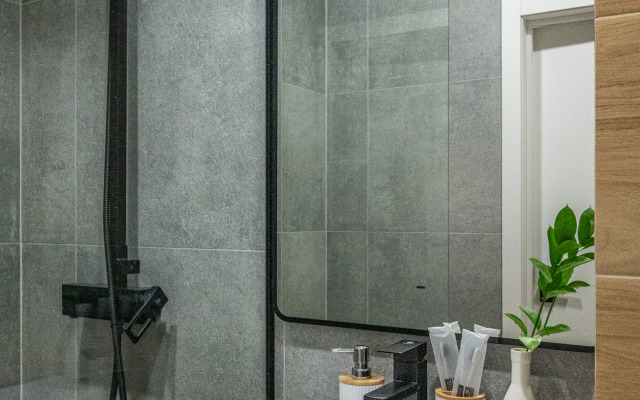 Апартаменты Евродвухкомнатные Stepanenkov на Шаумяна 30 на 4 этаже