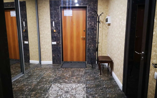 Апартаменты с просторной лоджией и видом на город