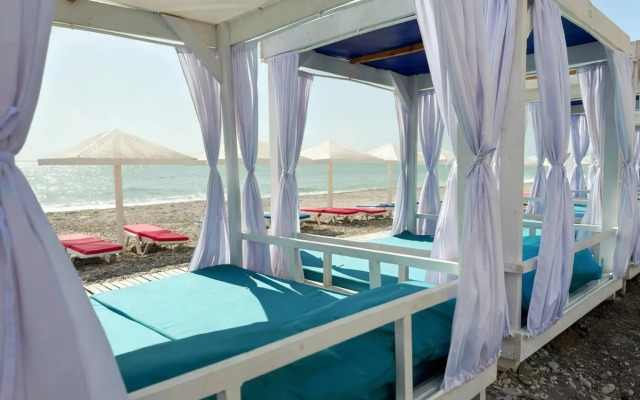 Апартаменты двухуровневые Три минуты до пляжа