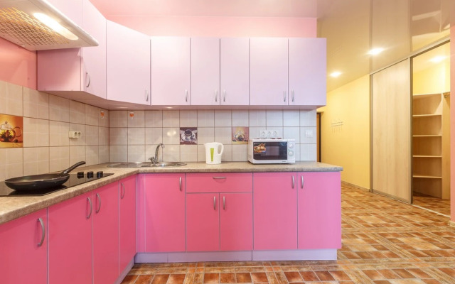 Квартира от компании Хоум Отель на Луначарского 5