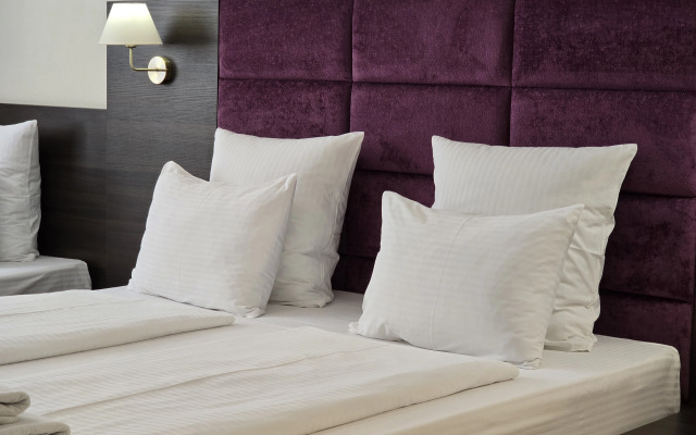 Velara Hotel