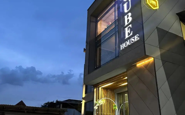 Cube House Guest House
