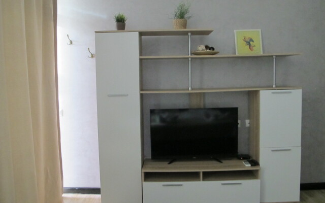 Na Bulvare Nadezhd 4/3 Apartments