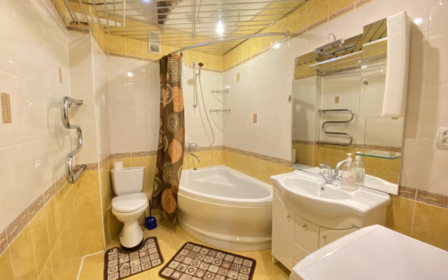 Two Pillows on boulevard Pischevikov, bld. 17