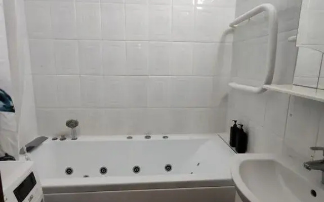 Na Solnechnoy 18A Flat