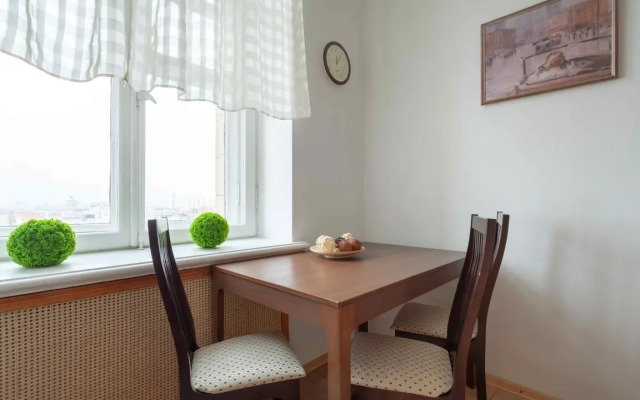 Lyuks s balkonom ı vidom na Moskva-Siti Apartments