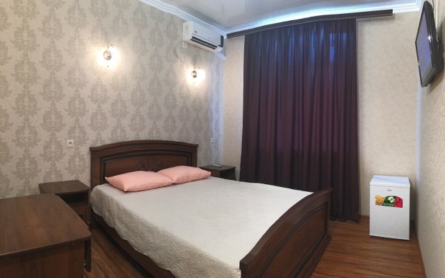 Tsentralnyij Guest House