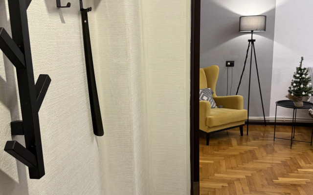 Na Ulitse Lenina 5v Flat