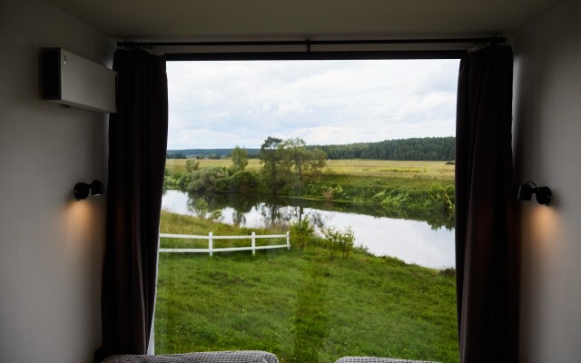 Port Glamping