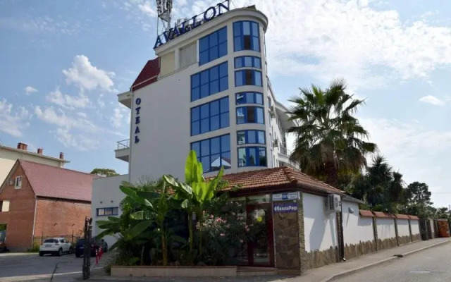 Hotel Avallon  By Sun City Hotels