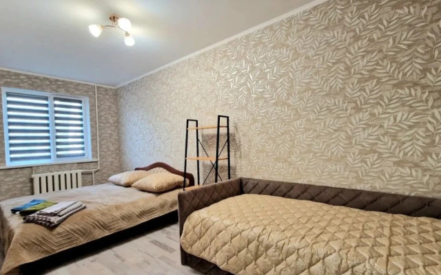 Na Prospekte Pobedy 25A Apartments