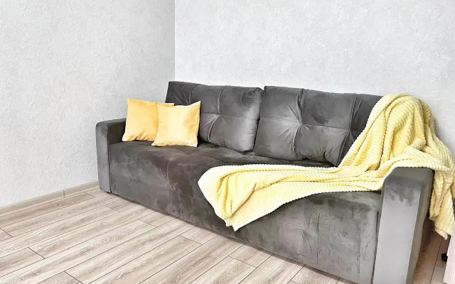 Yelena Zhk Ozerki Flat