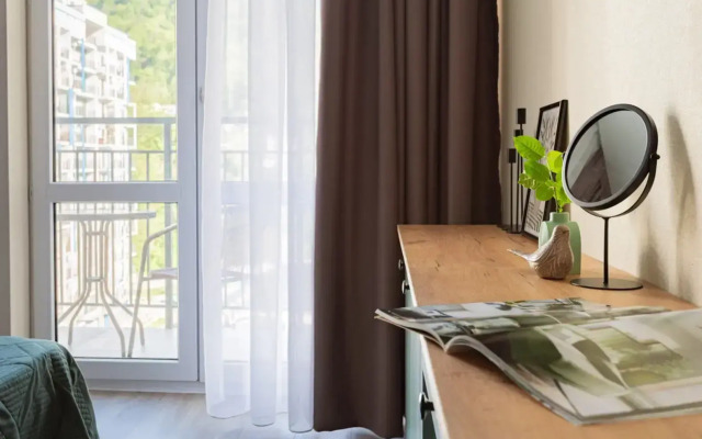 Svetlaya Studiya V Zhk Letniy Flat