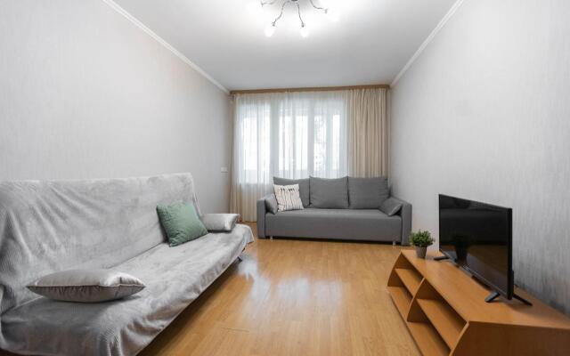 Na Park Pobedyi Flat