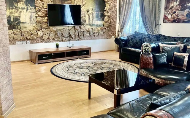 Lyuksovye Apartamenty Dve Spalni Dva Sanuzla Apartments