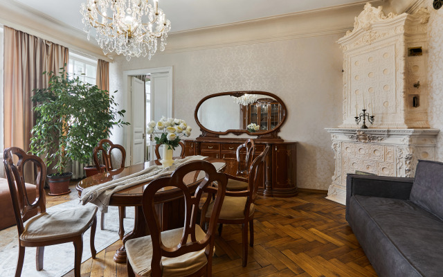 Квартира Просторные апартаменты в центре города